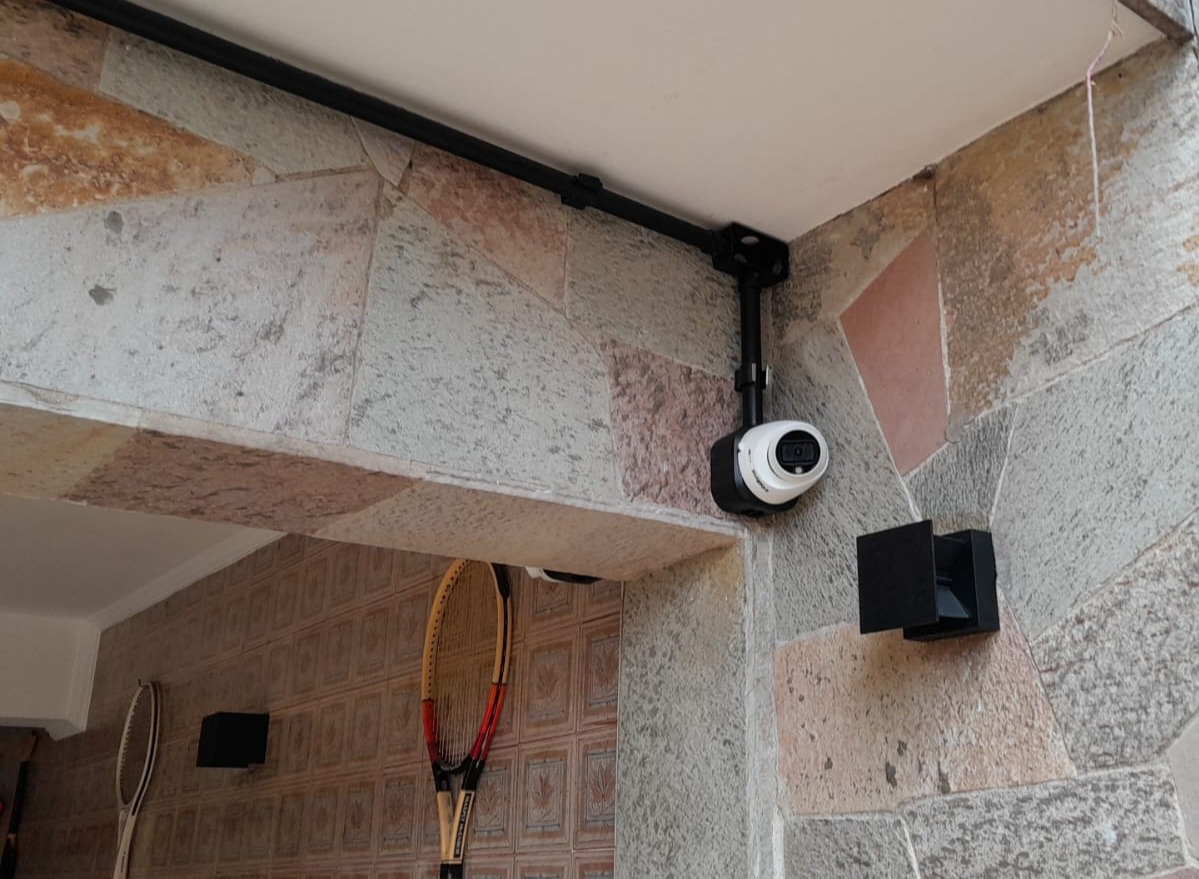 Câmera de segurança instalada em projeto de CFTV pela ENT Security